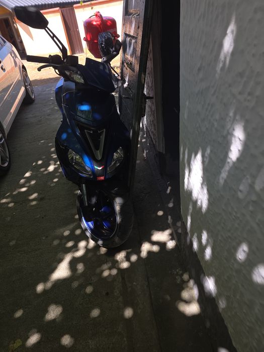 Scuter aprilia sr50