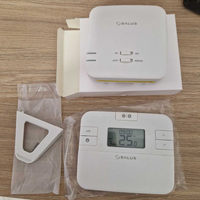 Termostat pentru centrala, wireless, Salus RT510RF, programabil, alb