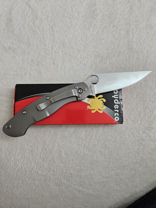 Spyderco Szabo и Spyderco Military  сгъваеми ножове