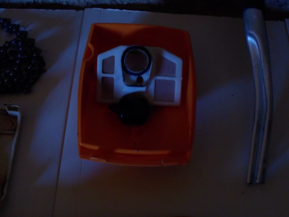 Китайска моторна резачка Stihl на часи