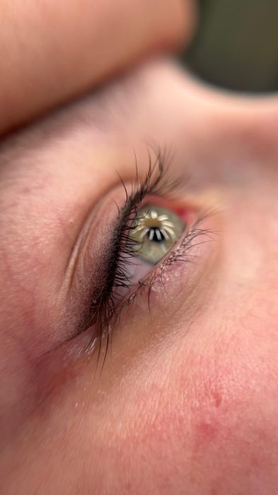 (Micropigmentare Cluj) Zona :sprâncene, buze, ochi