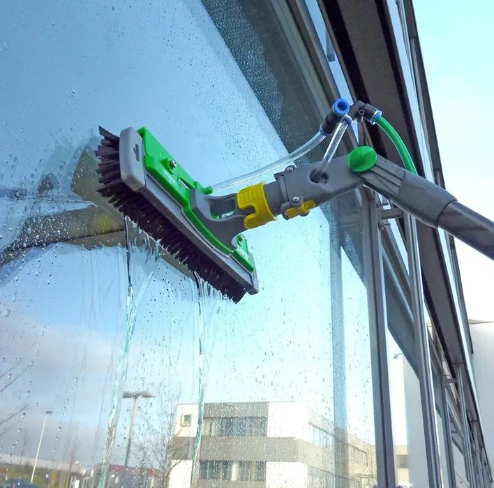 Мойка фасад . Фасад ювиш . Клининг