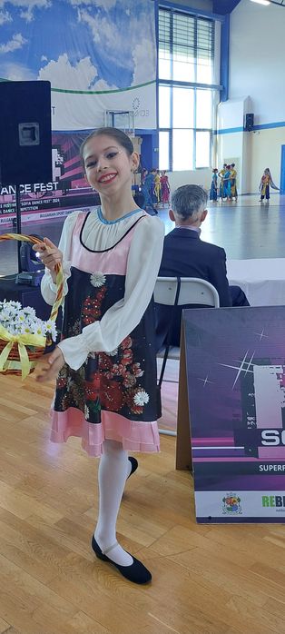 Костюм-рокля за руски танц.