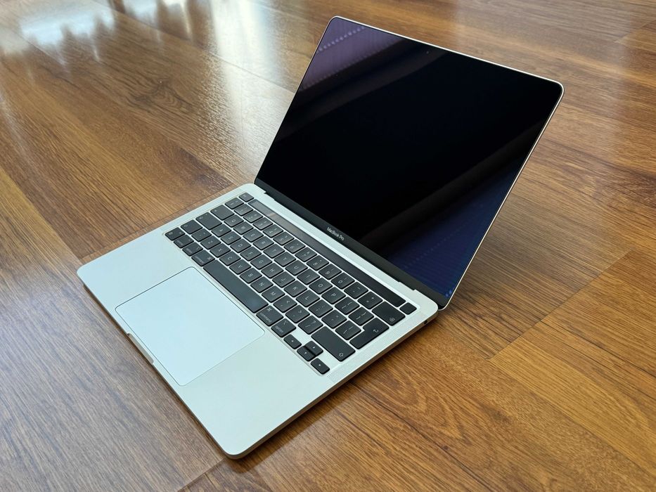 13.3' Apple MacBook Pro M1 2020 Silver 16GB RAM/256 GB SSD/Батерия 14ч