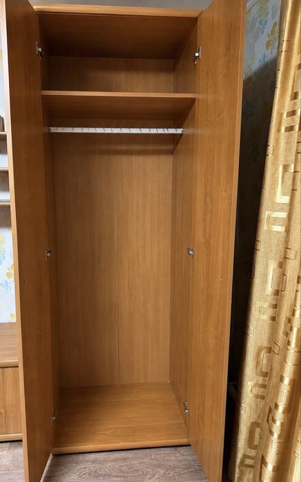 Стенка.  в   зал
