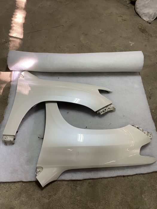 Продаётся кузавные запчасти от Tayota Lend Cruiser 200