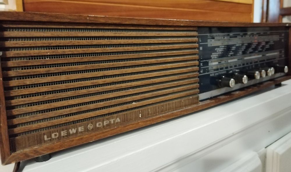 Radio LOEWE OPTA retro