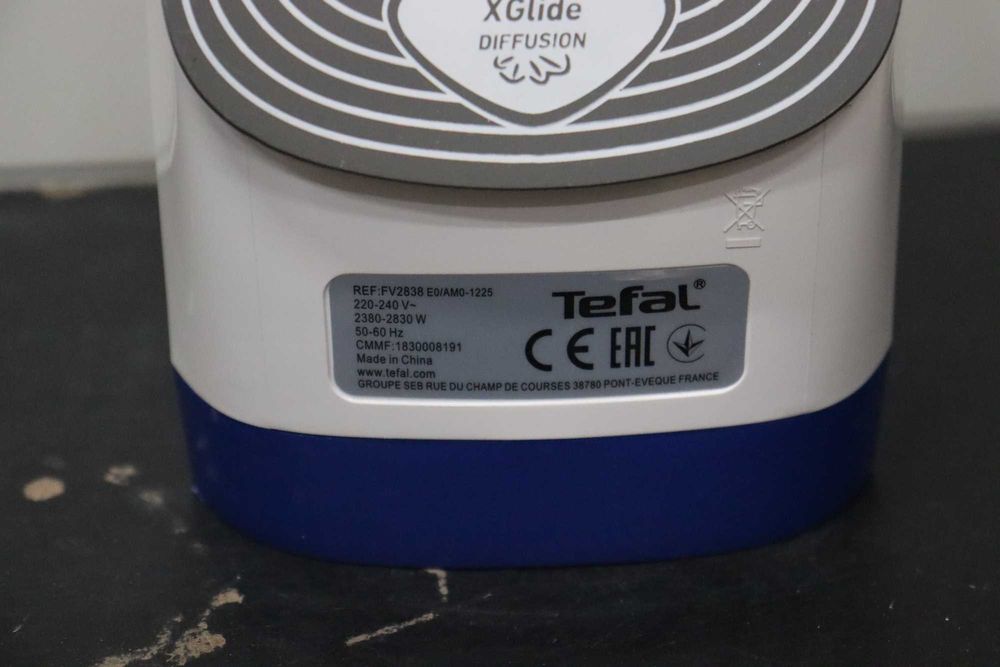 Парна ютия Tefal Express FV2838, 2400 W за бързо нагряванe