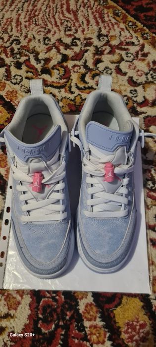 Adidași Jordan marimea 39