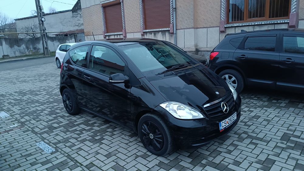 Mercedes A Class 1.9 Motorină – 2010 – AC – Scaune încălzite