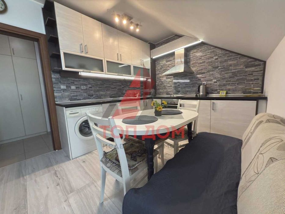 Дава се под наем Двустаен апартамент в Варна, Гръцка махала - 60 кв.м за 561 € - Снимка #1