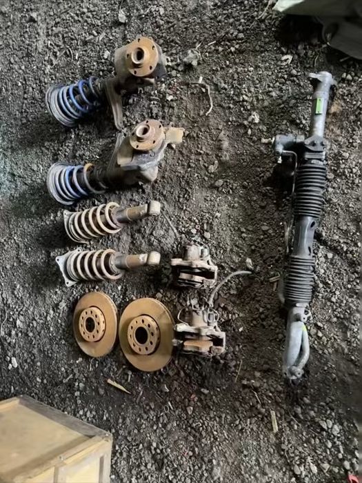 Запчасти на ауди стойка всборе , рейка