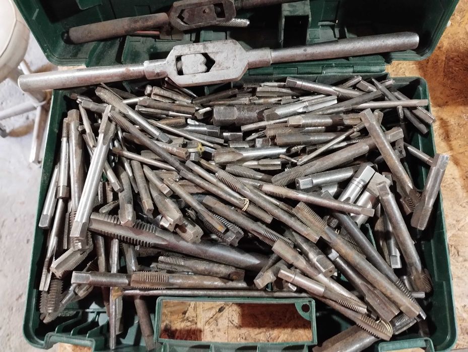 vand scule pt. strungarie si altele