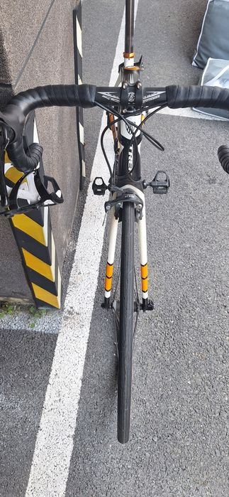 Продам карбоновый шоссейник TREK