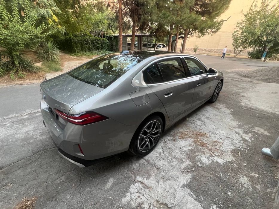 Срочно! BMW i5 M-Sport 35L (Топ тоза краскаси) 21.000км пробег