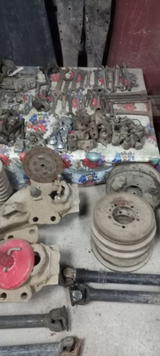 Запчасти на газ 21