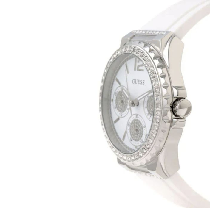 GUESS дамски часовник 40мм перфектен