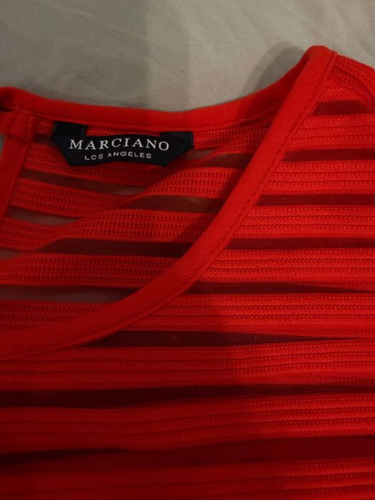 Разкошна детска рокля Guess