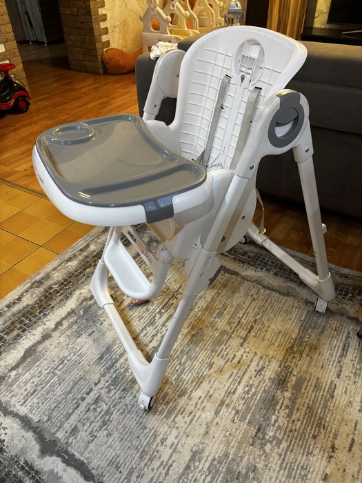 Продам стульчик для кормления