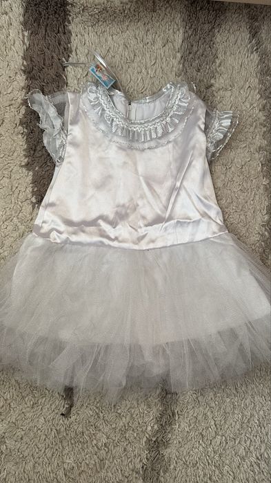 Платье снежинки продам