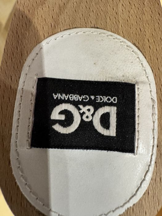 Продам dolce and  Gabbana оригинал  женские летние туфли летние