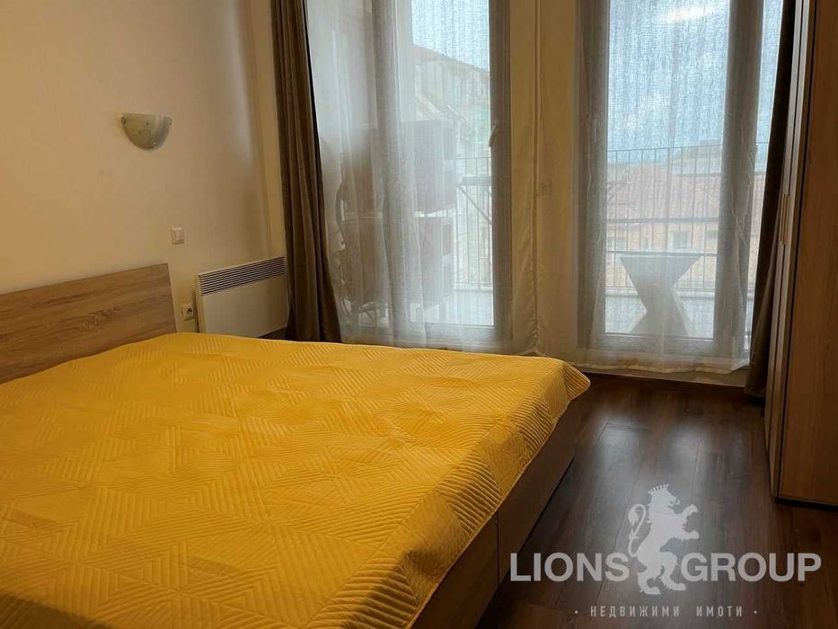 Дава се под наем Тристаен апартамент в Варна, Център - 100 кв.м за 997.05 € - Снимка #9