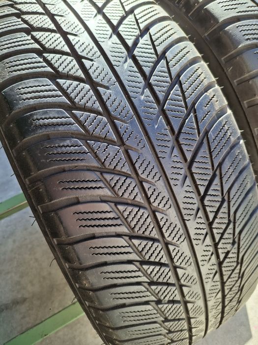 2  Anvelope de iarnă  225 55 r17 Bridgestone