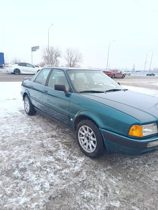 Ауди 80 б4  сатылады Газ-бензин