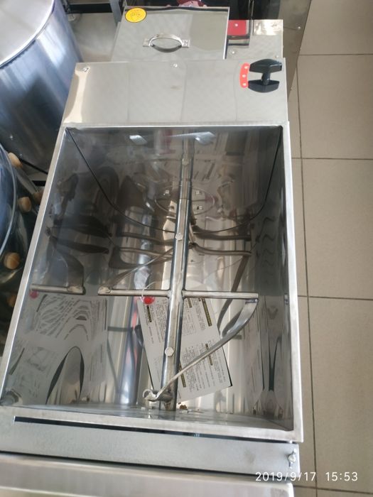 Акция! Профессиональный тестомес 25кг