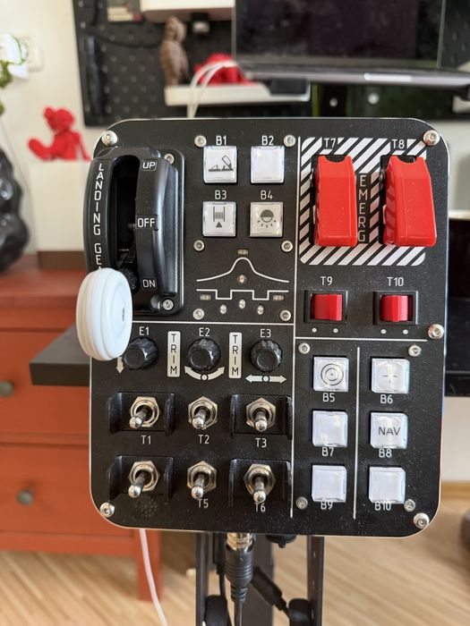 Virpil  CDT VMAX  joystick+ Virpil Control panel 2