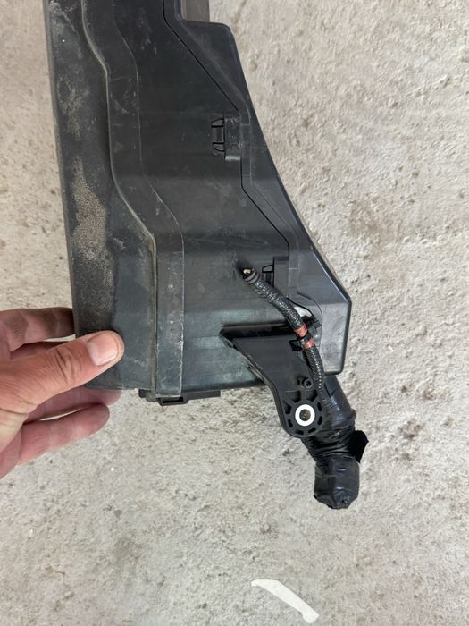 Корпус предохрахранителя на тойота камри 70