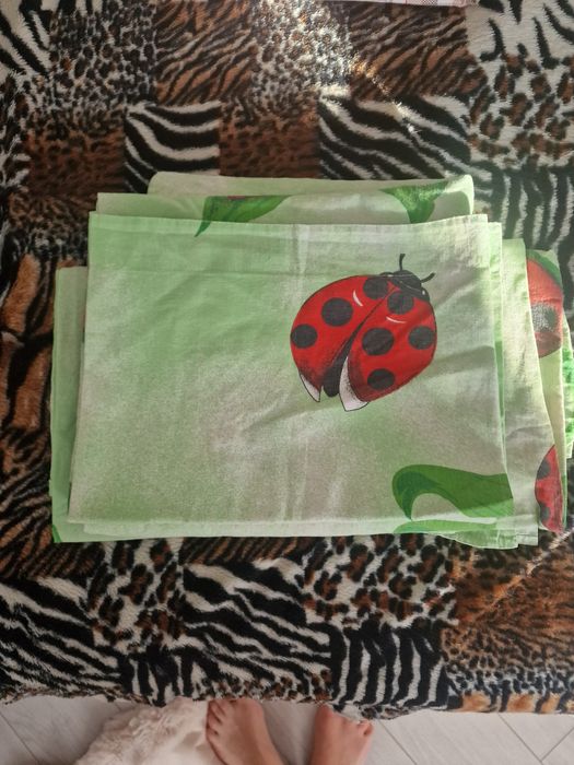 Продам постельное в детскую кроватку