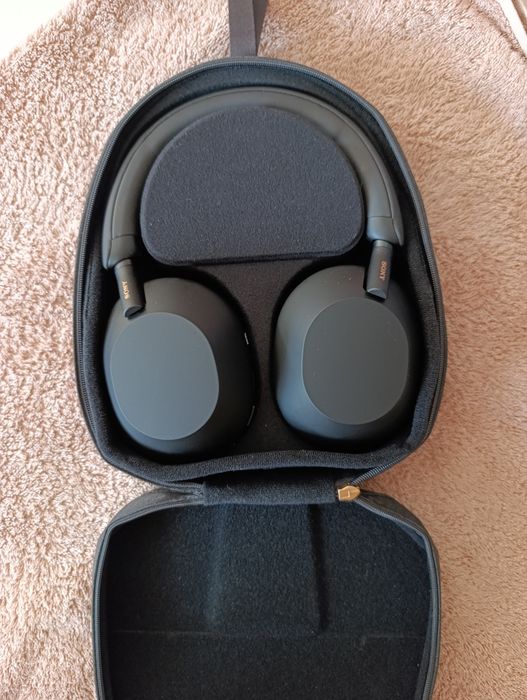 Наушники SONY WH-1000XM5