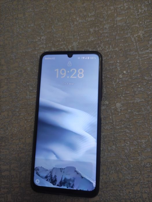 Продам смартфон Note 50