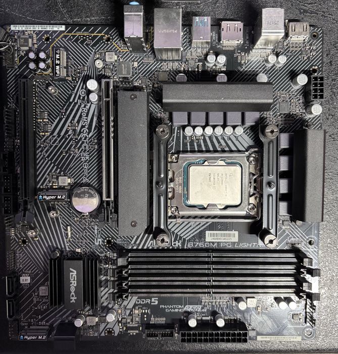 материнская плата ASRock b760M