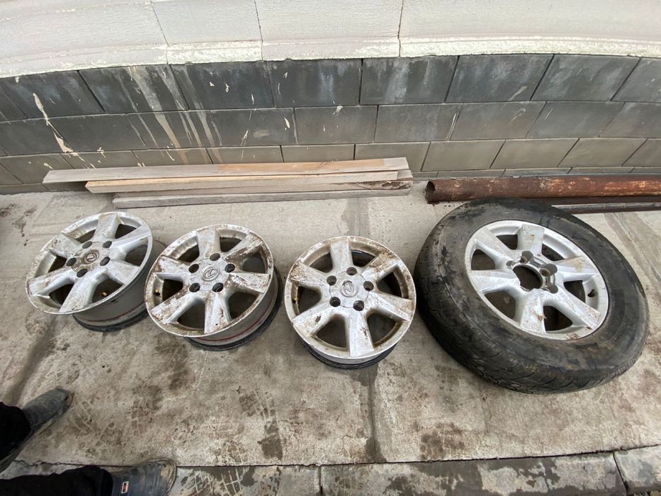 Продам титанки на лексус 470 lx470 lx 570