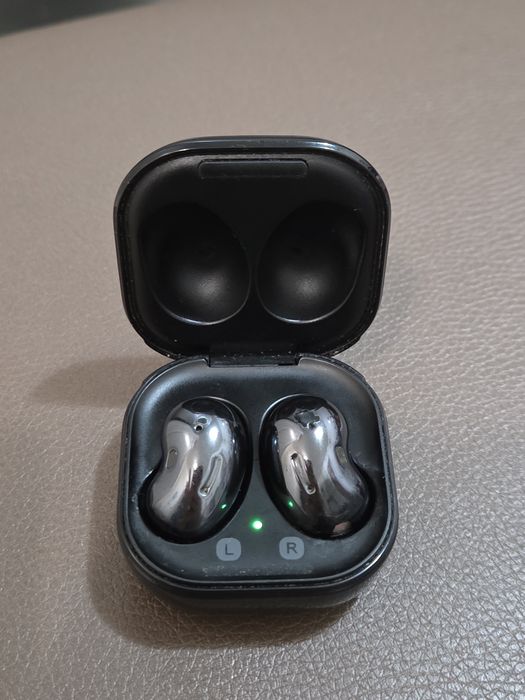 Samsung Galaxy Buds Live SM-R180