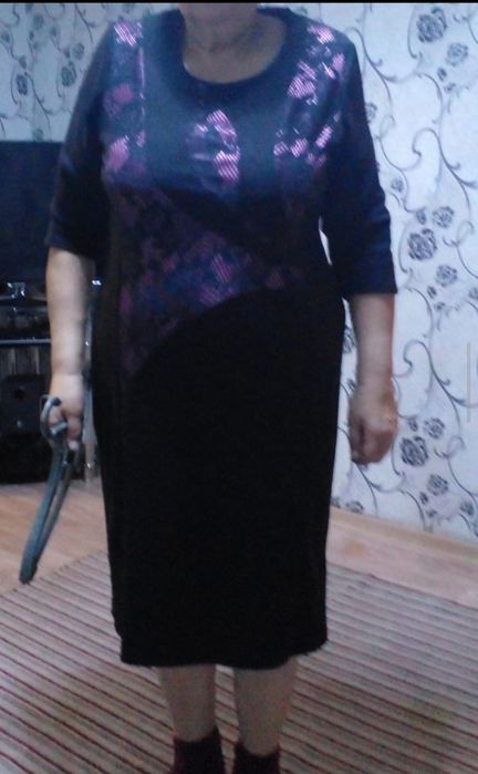 Продам платья.          .