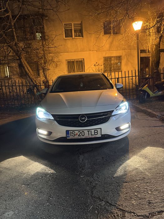 Opel Astra K 2016 | 1.6 Diesel | Apple CarPlay | Pilot automat