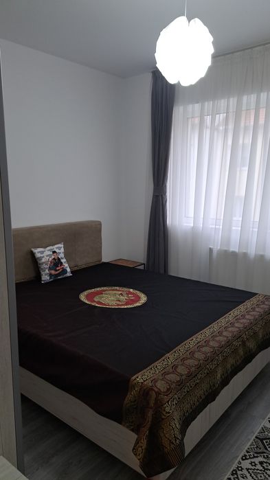 Închiriez apartament 2 camere tip studio
