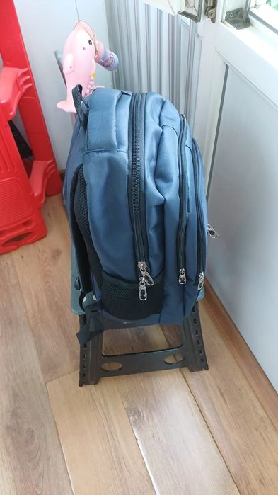 Geanta pentru laptop în stare frt bună