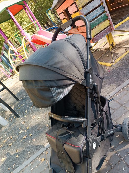 Детская коляска.