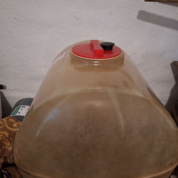 Butoi de vin de vânzare din fibră de sticlă