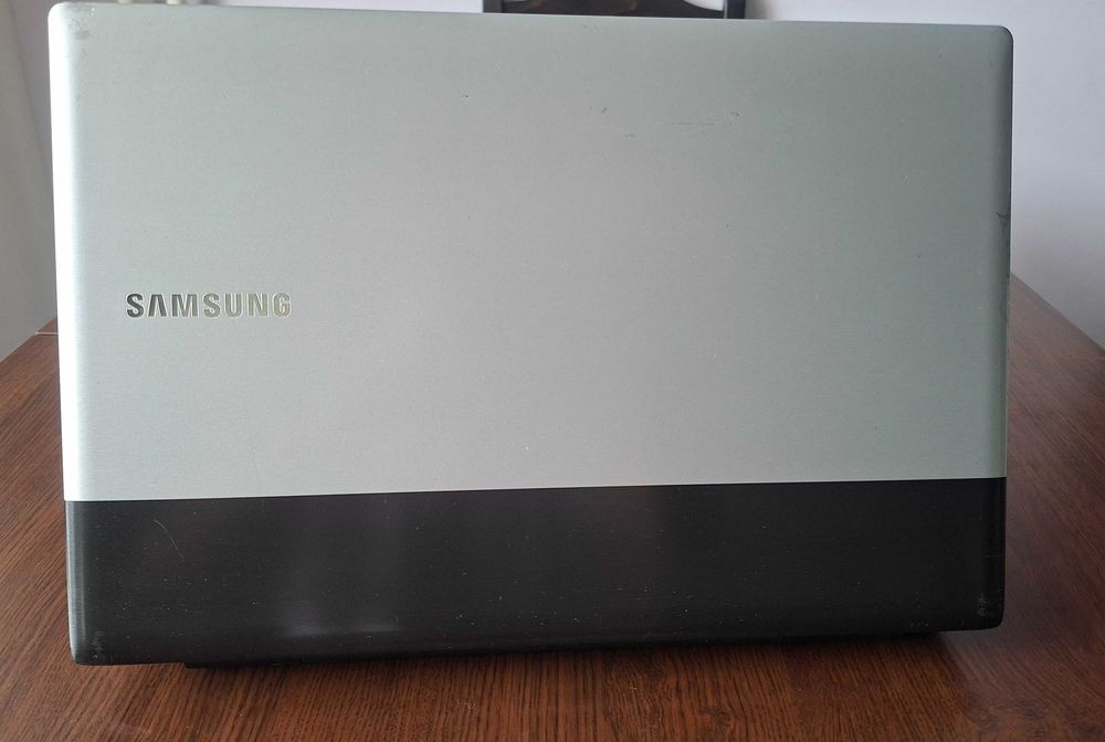 Лаптоп Samsung RV518, RAM 8Gb, HDD SSD 240Gb