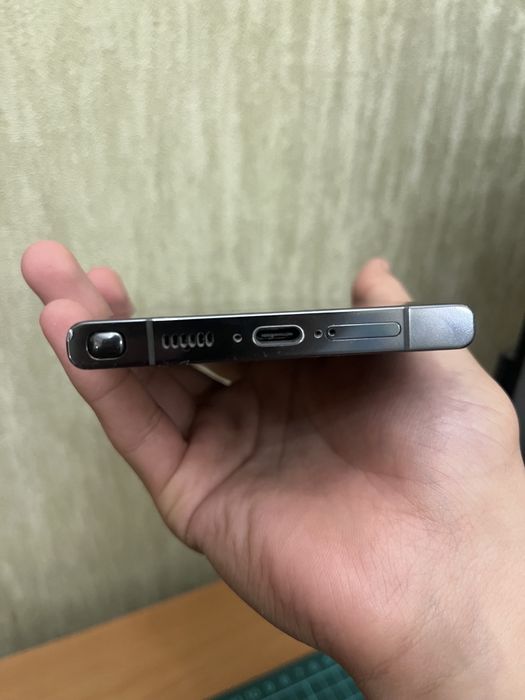 Samsung S23 Ultra 12/512 ГБ
