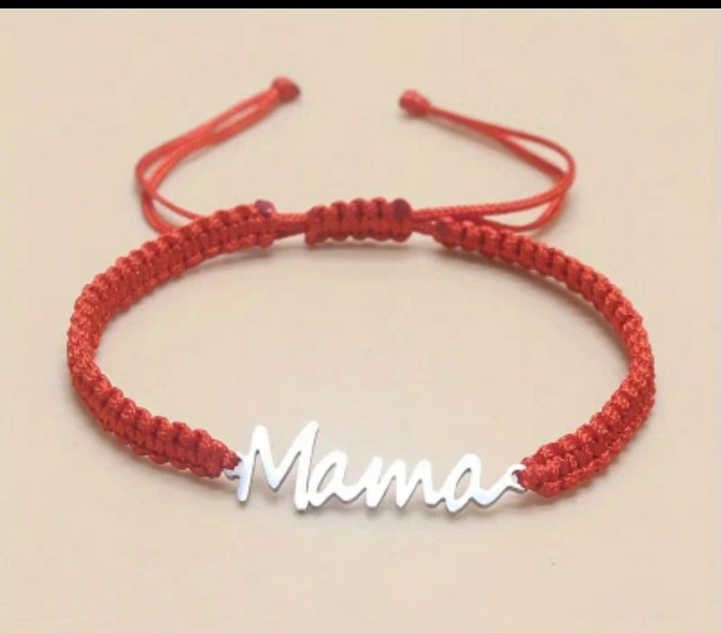 Червена гривна за майка