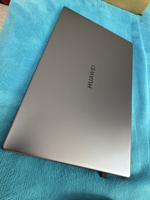 Продам Ноутбук Huawei