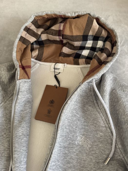 Горница Burberry