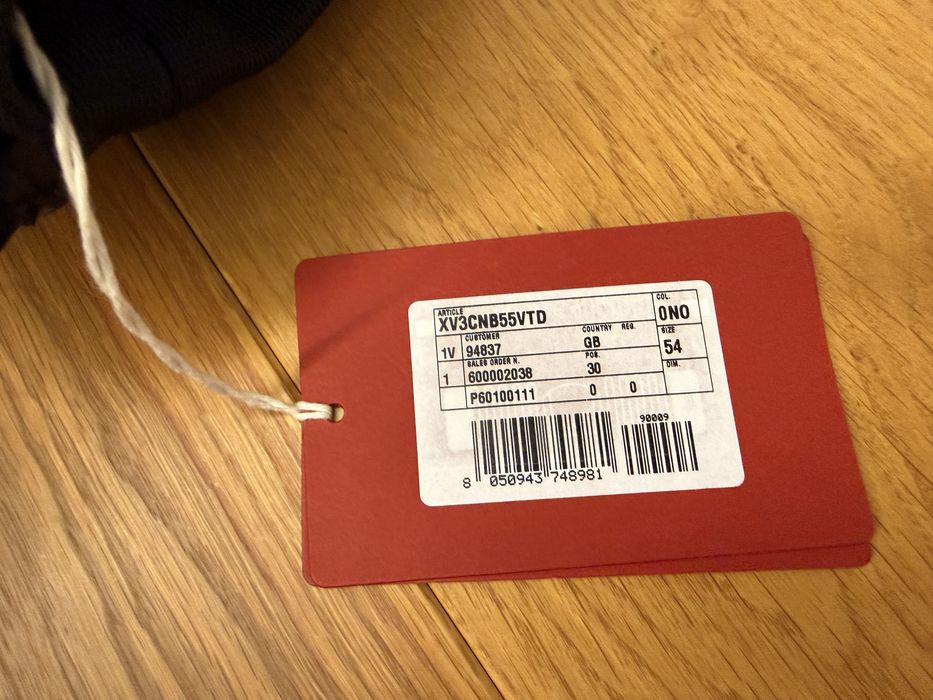 Яке Valentino размер 54