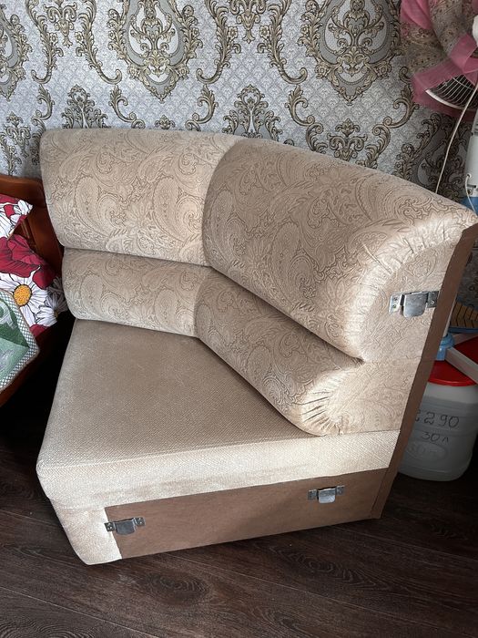 Продам угол от дивана